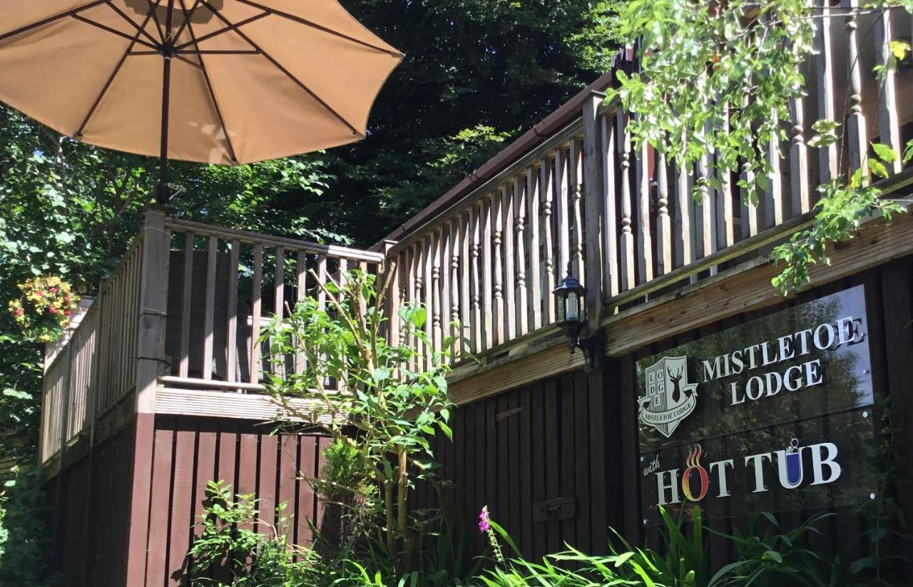 Mistletoe One Luxury Lodge With Hot Tub Windermere Eksteriør bilde